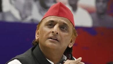 महारानी दुर्गावती जयंती पर अखिलेश यादव का बड़ा ऐलान, सोने की प्रतिमा लगाने का वादा