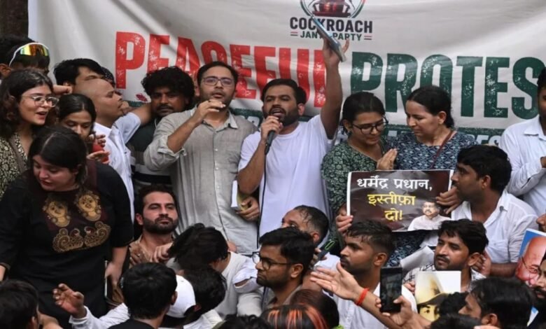 जंतर मंतर पर शक्ति प्रदर्शन से पहले अभिजीत दीपके की वापसी बनी चर्चा