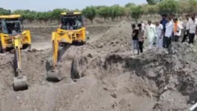 राजगढ़ में कुएं की खुदाई के दौरान बड़ा हादसा, मिट्टी में दबीं सास-बहू