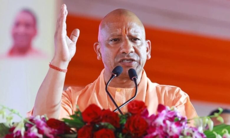 रामपुर में सीएम योगी का सपा पर हमला, बोले- जय श्रीराम बोलने वालों पर पहले लाठी चलती थी