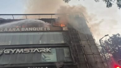 कालकाजी रेस्टोरेंट में भीषण आग, तीन सिलेंडर धमाकों ने मचाई दहशत