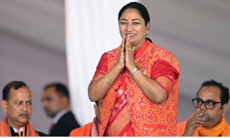जन्मदिन पर बाबा विश्वनाथ के दरबार पहुंचीं मुख्यमंत्री रेखा गुप्ता, देश की सुख-समृद्धि के लिए की विशेष प्रार्थना