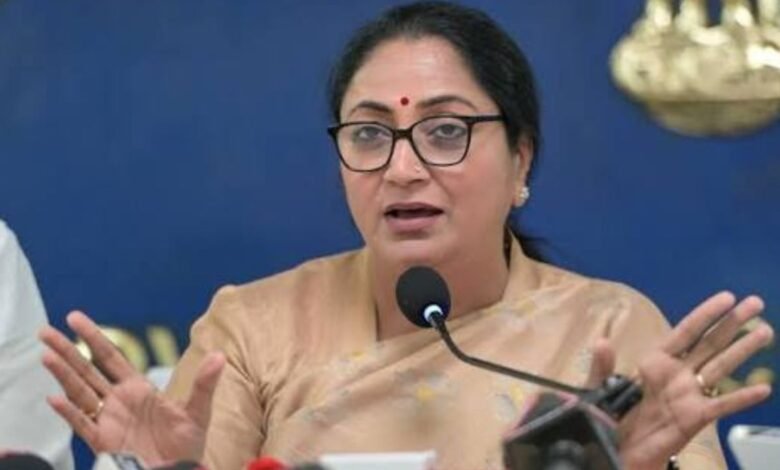 दिल्ली सरकार का बड़ा फैसला, 108 स्कूल भवन असुरक्षित घोषित, 54 जर्जर इमारतें होंगी ध्वस्त