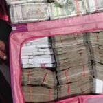 सागर में पुलिस को ट्रॉली बैग से मिले 3 करोड़ रुपये, नकदी के मालिक की तलाश तेज