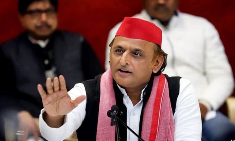 आकाश आनंद के ‘अंकल’ वाले बयान पर अखिलेश यादव का जवाब, बोले- मुद्दा अंकल का नहीं, शिक्षा और परीक्षा पर हो चर्चा