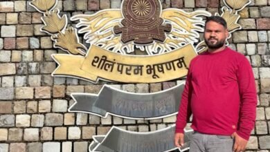 वाराणसी में पकड़ा गया फर्जी IAS, महिला चिकित्सक से ठगी का खुलासा, सोशल मीडिया तस्वीरों से बनाता था नकली पहचान