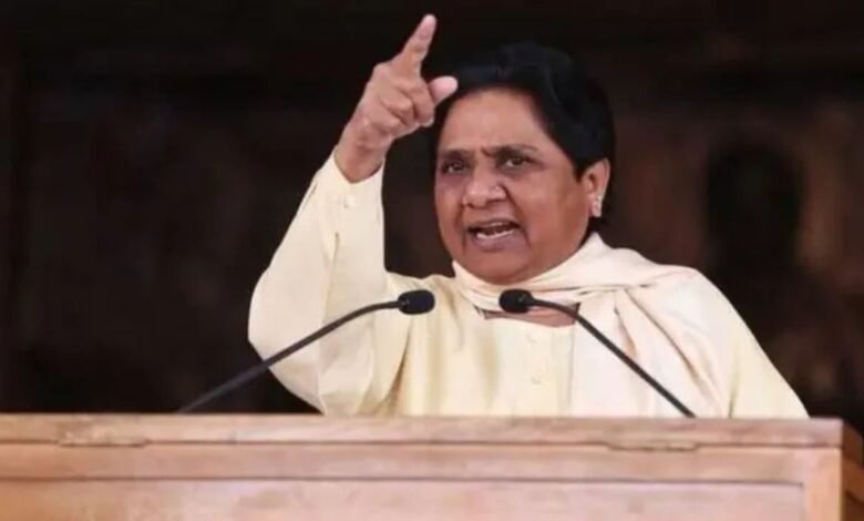 यूपी चुनाव से पहले मायावती का बड़ा एक्शन, समधी अशोक सिद्धार्थ समेत दो नेताओं को BSP से निकाला