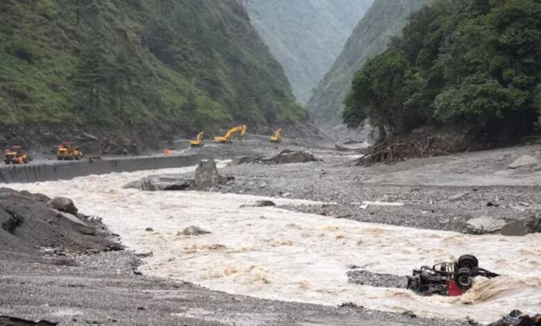 नेपाल की भीषण बाढ़ का भारत में असर, गंडक नदी में बहकर महराजगंज पहुंचे तीन शव