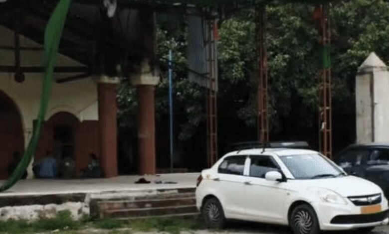 कांग्रेस के मौन कार्यक्रम को अनुमति नहीं, रामलीला मैदान में आयोजन पर अड़े कांग्रेसी