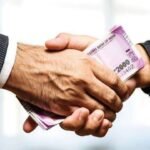 सुबह-सुबह पकड़ा गया रिश्वत लेता हुआ नगर निगम का क्लर्क