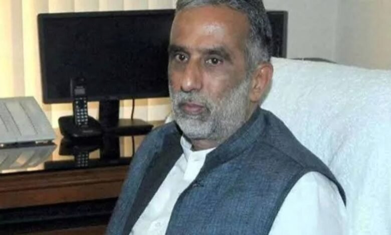 केंद्रीय मंत्री ने बताया पूर्वांचलियों को हिंदुस्तानी और हरियाणवी, मंत्री के बयान पर पूर्व कांग्रेस विधायक ने दी गाली