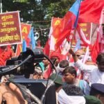 पटना में CEC ज्ञानेश कुमार के इस्तीफे की मांग पर प्रदर्शन, जेपी गोलंबर पर बैरिकेडिंग तोड़ी