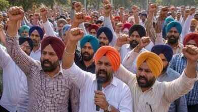 पंजाब में कर्मचारियों का सरकार के खिलाफ प्रदर्शन, मंत्री हरभजन ईटीओ की रिहायश घेरकर जताया रोष