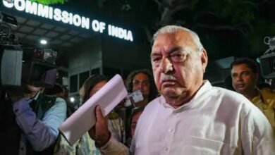भाजपा की छत्रछाया के चलते भूपेंद्र हुड्डा के घोटालों के मामले लंबित पड़े