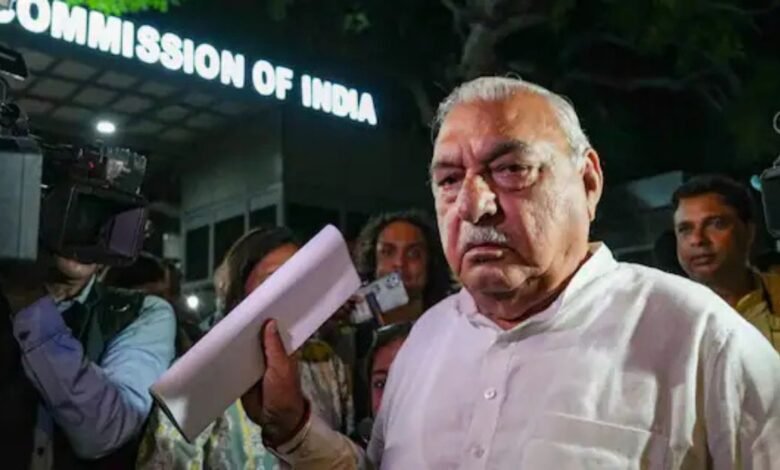 भाजपा की छत्रछाया के चलते भूपेंद्र हुड्डा के घोटालों के मामले लंबित पड़े