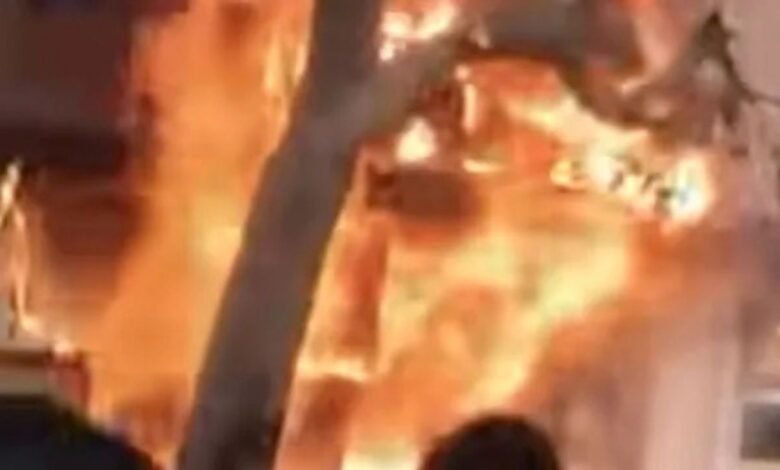 गुरुग्राम सेक्टर-17 में फास्ट फूड दुकान में लगी आग, सिलिंडर लीकेज से मची अफरा-तफरी