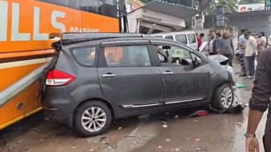 टक्कर के बाद होटल में लगी आग, स्थानीय लोगों ने बुझाई लपटें; सड़क हादसे में दर्जनों लोग घायल
