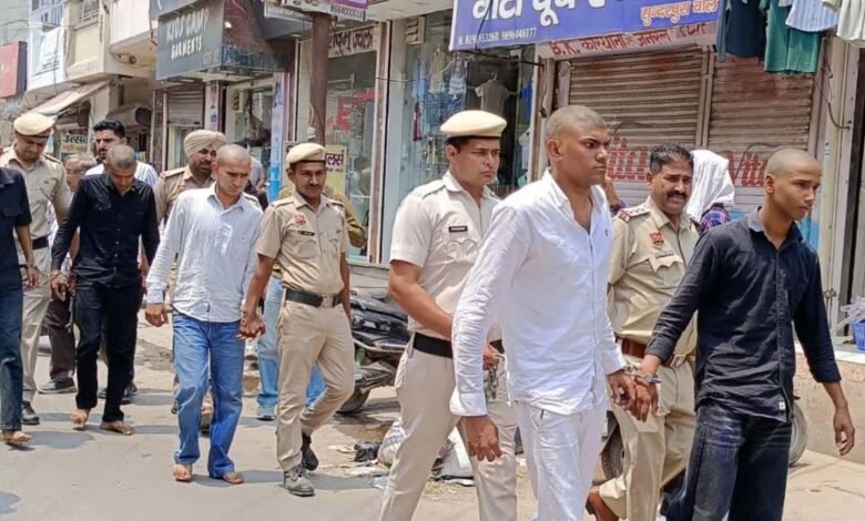 5 बदमाशों को पुलिस ने सिर मुंडवाकर घुमाया