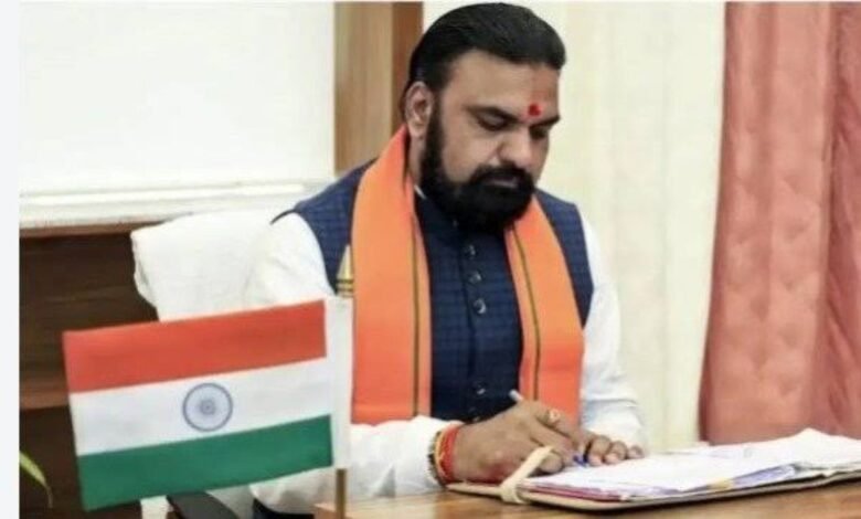 बिहार बाढ़ राहत के लिए CM सम्राट चौधरी ने दान की एक महीने की सैलरी, नितिन नबीन ने दिए ₹6.35 लाख