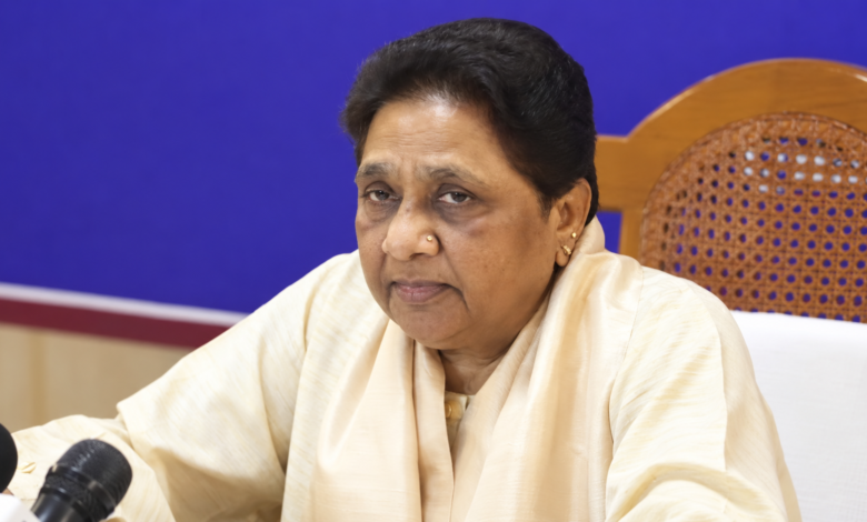 यूपी के संविदाकर्मियों के लिए मायावती ने उठाई आवाज, CM योगी से की खास मांग