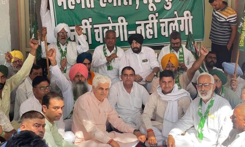 अलग अलग जिलों में इनेलो नेताओं के नेतृत्व में उपायुक्त के माध्यम से राज्यपाल को भेजा ज्ञापन
