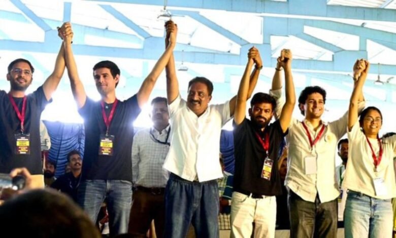 बेंगलुरु में CJP का चप्पल आंदोलन, SIR और CEC ज्ञानेश कुमार के खिलाफ जमकर नारेबाजी